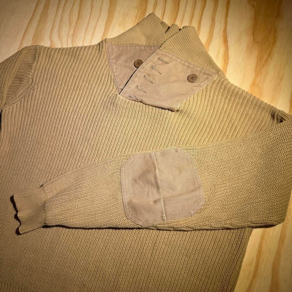 Stauer sweater button collar